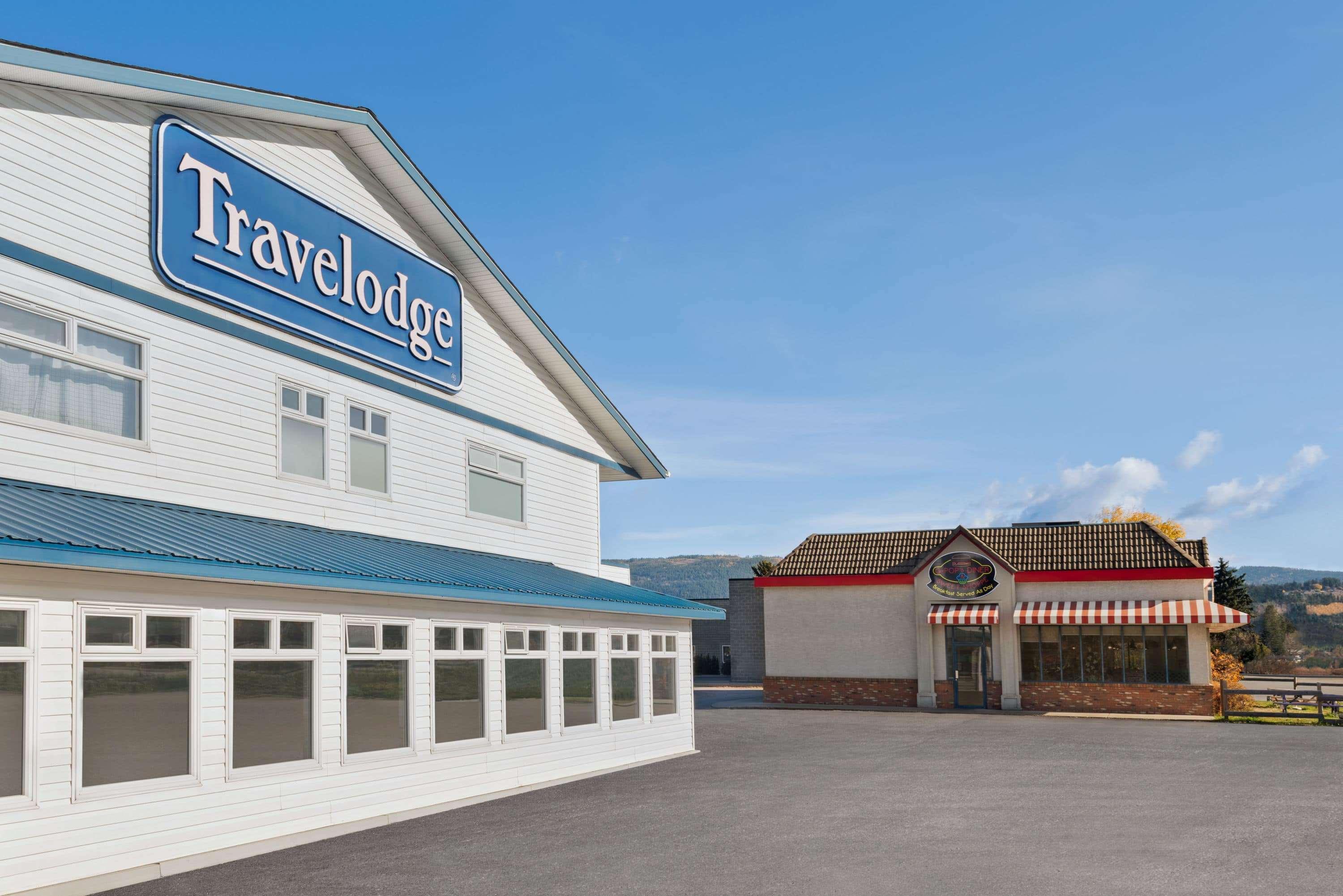 Travelodge By Wyndham Salmon Arm Bc Exteriér fotografie