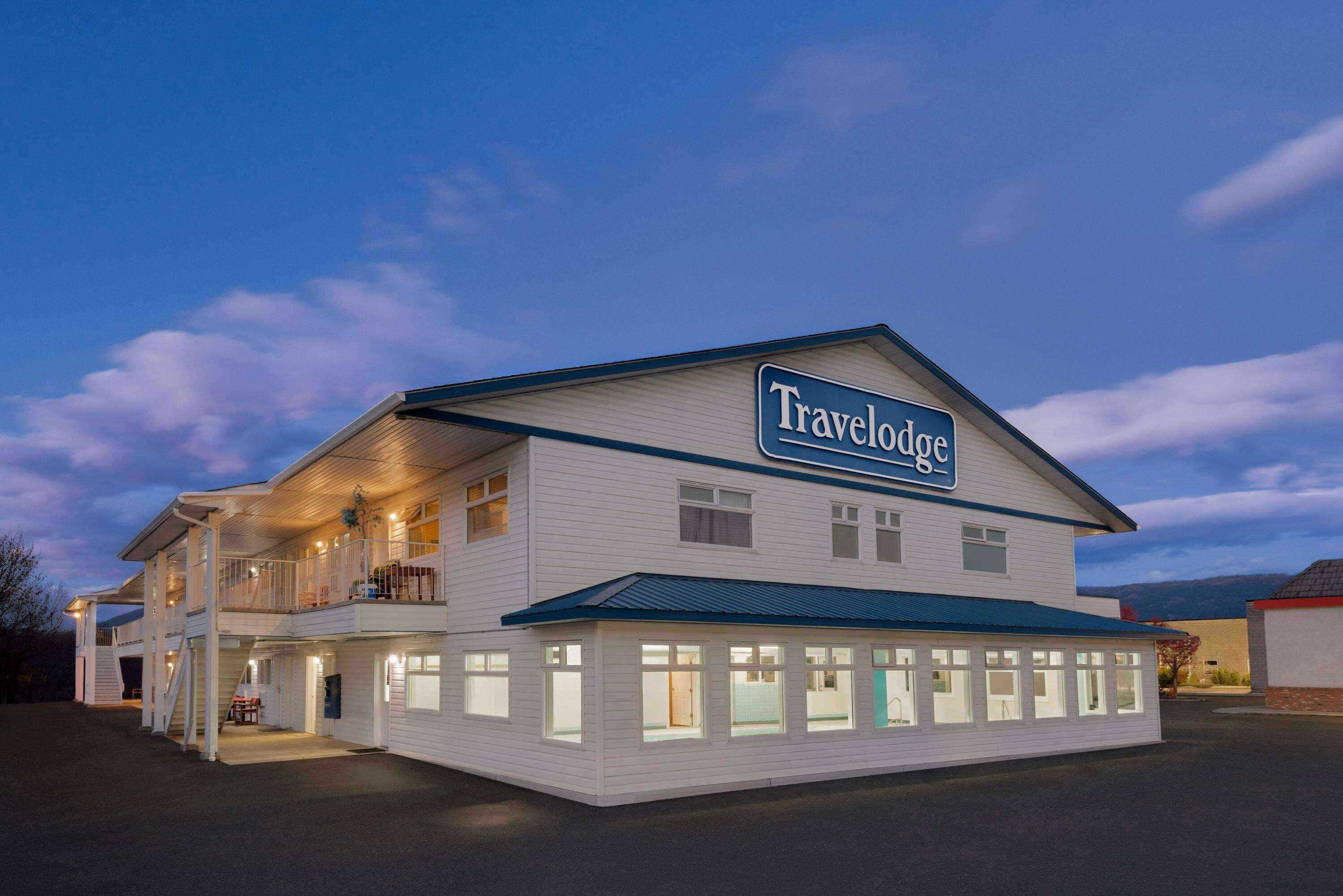 Travelodge By Wyndham Salmon Arm Bc Exteriér fotografie